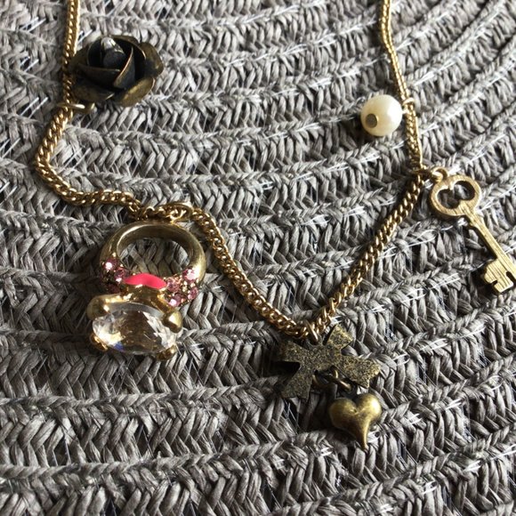 Betsey Johnson Necklace - Picture 2 of 3